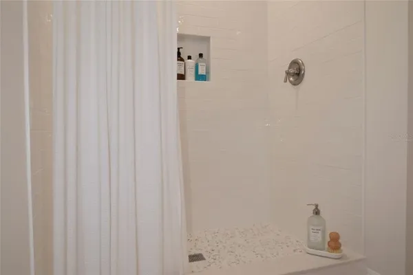 $383,900 | 3228 Country Club Circle, Winter Haven, FL 33881