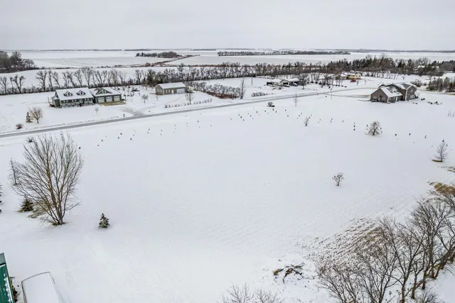 $150,000 | 16885 Carolyn Drive, Harwood, ND 58042