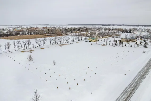 $150,000 | 16885 Carolyn Drive, Harwood, ND 58042