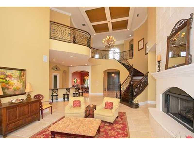 17510 Cadena Drive Boca Raton, FL 33496 - Photo 4 of 35 Family/Great Room