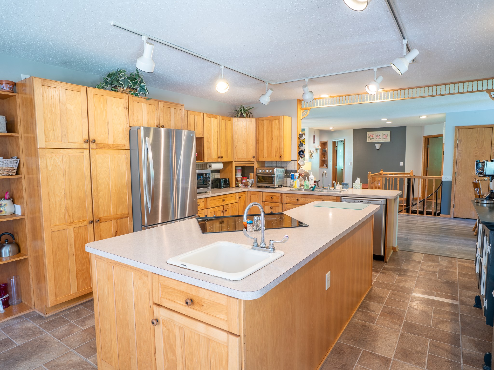 10012 Old Ridge Road Girard, PA 16417 - Photo 8 of 31 Gallery Image 8