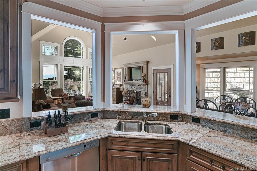 536 Sweetspire Ridge Asheville, NC 28804 - Photo 17 of 48 Gallery Image 17