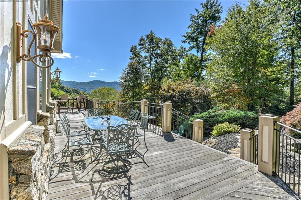 536 Sweetspire Ridge Asheville, NC 28804 - Photo 7 of 48 Gallery Image 7