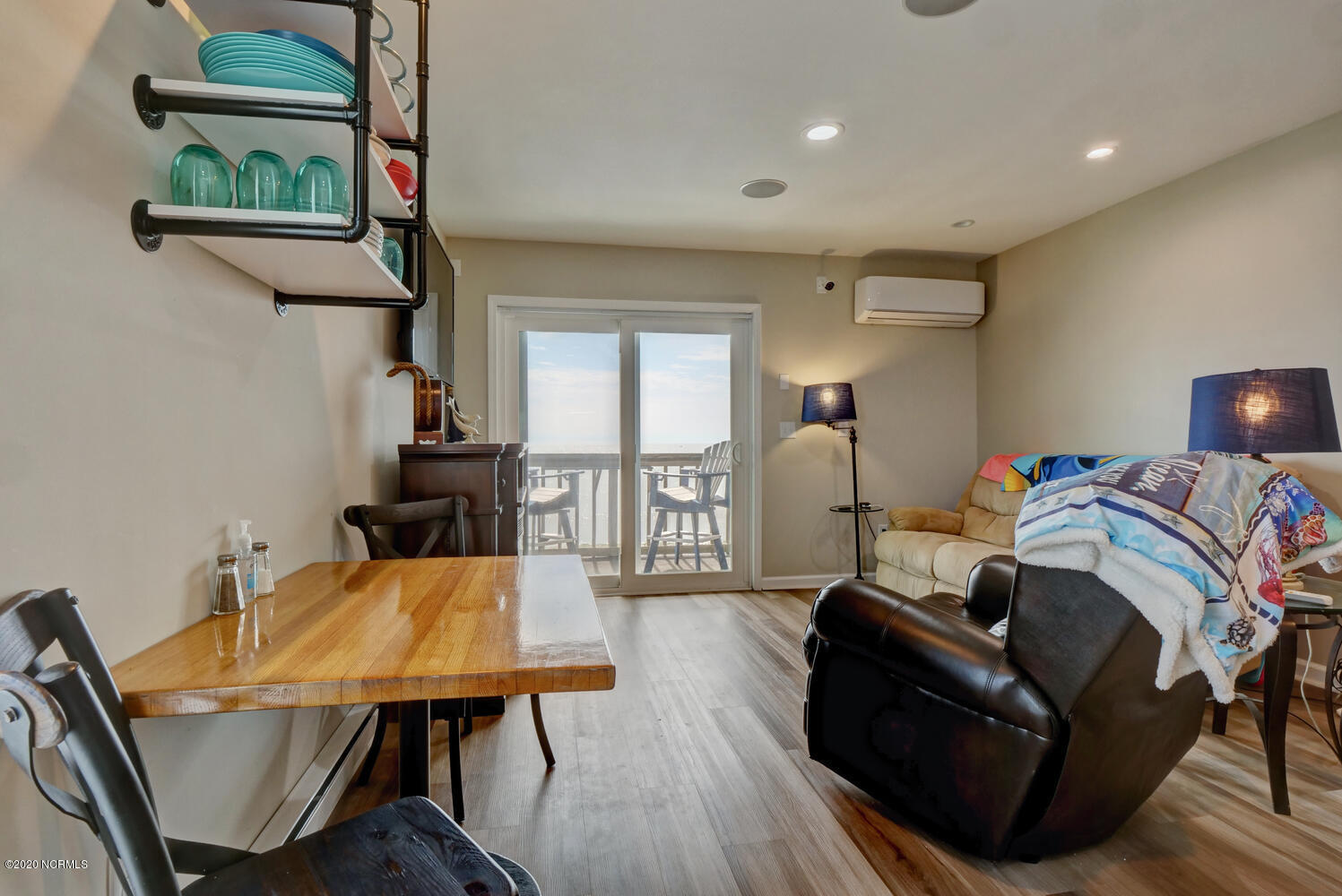2210 New River Inlet Road, Unit 352 North Topsail Beach, NC 28460 - Photo 7 of 16 2196 New River Inlet Rd 352-large-007-00