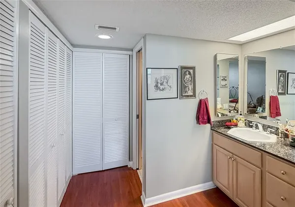 $380,000 | 300 Woodette Drive, Unit 504B, Dunedin, FL 34698