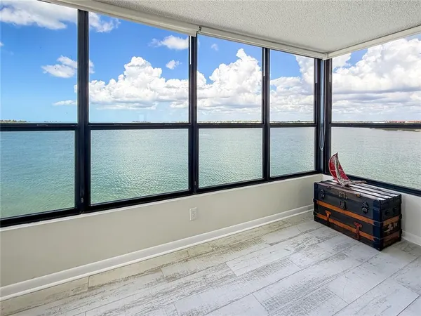 $380,000 | 300 Woodette Drive, Unit 504B, Dunedin, FL 34698