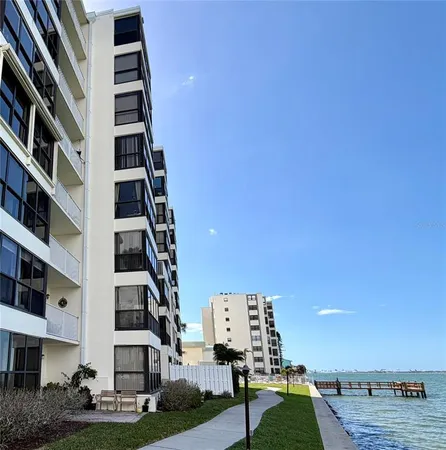 $380,000 | 300 Woodette Drive, Unit 504B, Dunedin, FL 34698