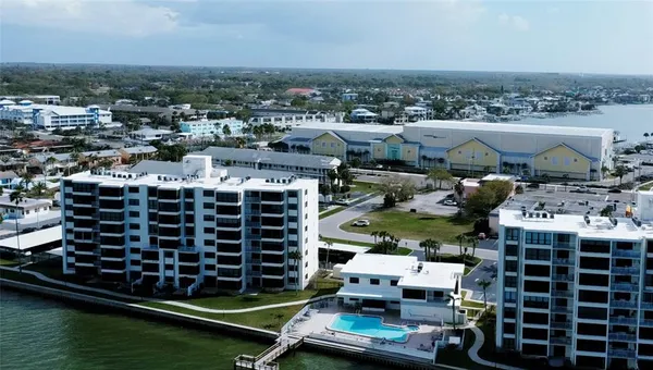 $380,000 | 300 Woodette Drive, Unit 504B, Dunedin, FL 34698