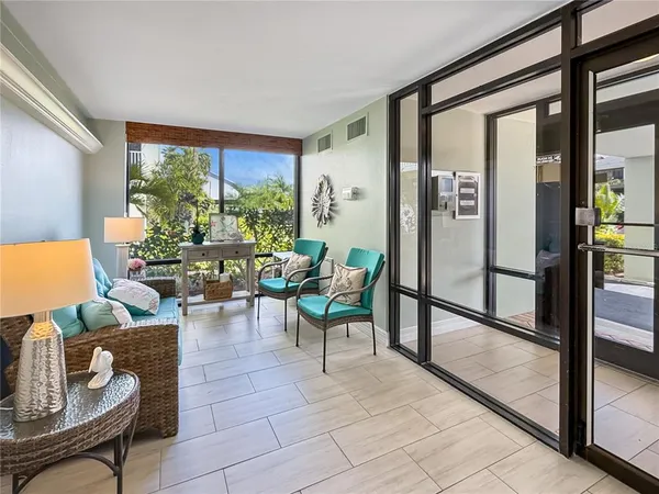 $380,000 | 300 Woodette Drive, Unit 504B, Dunedin, FL 34698