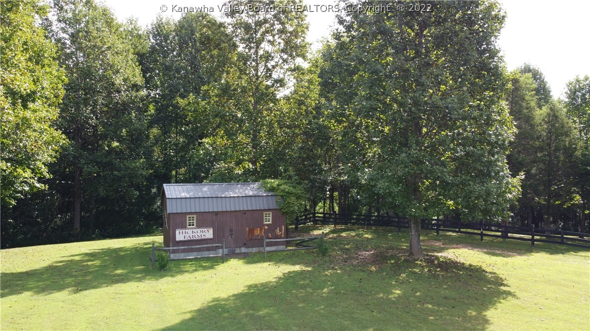 348 Country Road Salt Rock, WV 25559 - Photo 37 of 39 Gallery Image 37