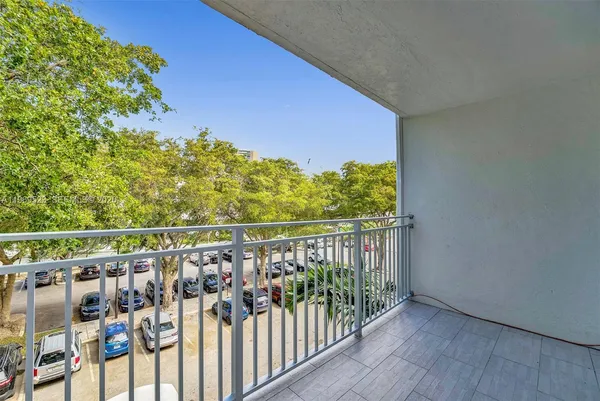 $2,600 | 750 Northeast 64th Street, Unit B415, Miami, FL 33138