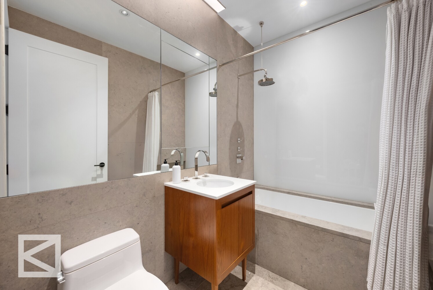 32 West 18th Street, Unit 9B Manhattan, NY 10011 - Photo 21 of 23