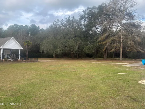 $699,000 | 7201 Bentwood Drive, Moss Point, MS 39562