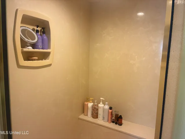 $825,000 | 7201 Bentwood Drive, Moss Point, MS 39562