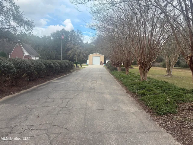 $825,000 | 7201 Bentwood Drive, Moss Point, MS 39562