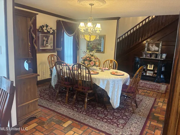 $699,000 | 7201 Bentwood Drive, Moss Point, MS 39562