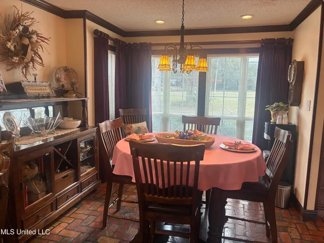 $825,000 | 7201 Bentwood Drive, Moss Point, MS 39562