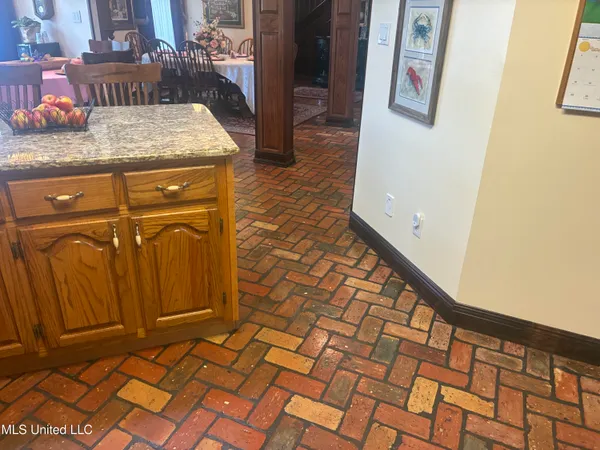 $699,000 | 7201 Bentwood Drive, Moss Point, MS 39562