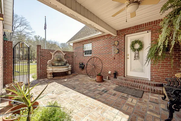 $699,000 | 7201 Bentwood Drive, Moss Point, MS 39562
