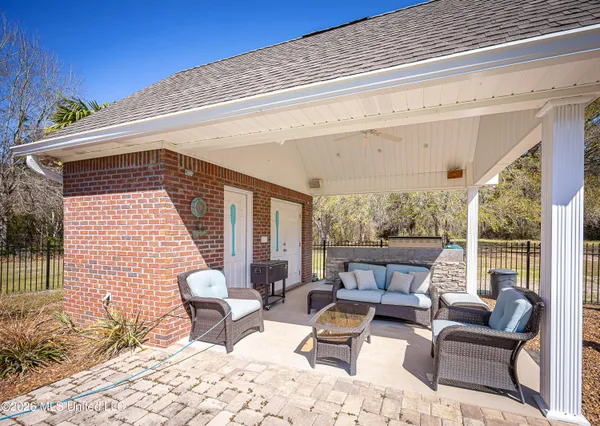 $699,000 | 7201 Bentwood Drive, Moss Point, MS 39562