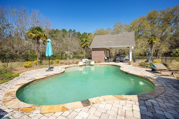 $699,000 | 7201 Bentwood Drive, Moss Point, MS 39562