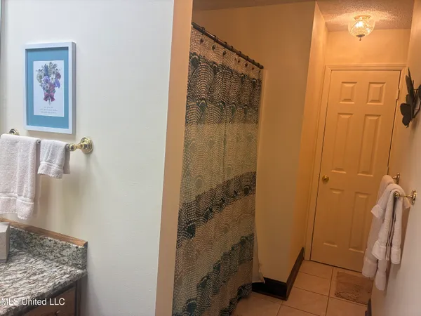 $699,000 | 7201 Bentwood Drive, Moss Point, MS 39562