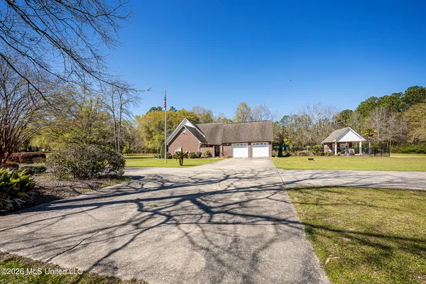 $699,000 | 7201 Bentwood Drive, Moss Point, MS 39562
