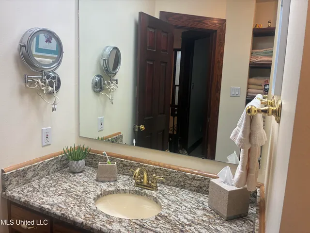 $825,000 | 7201 Bentwood Drive, Moss Point, MS 39562