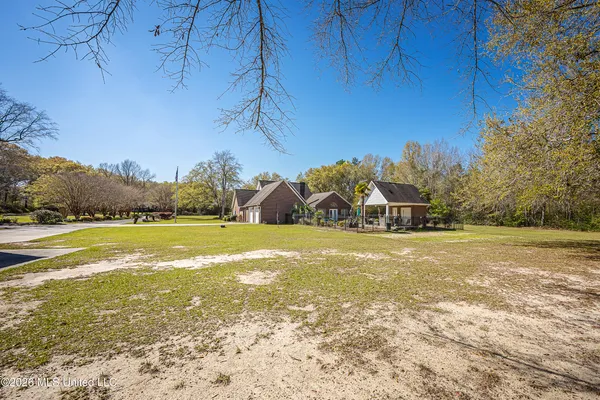 $699,000 | 7201 Bentwood Drive, Moss Point, MS 39562