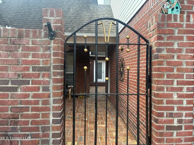 $825,000 | 7201 Bentwood Drive, Moss Point, MS 39562