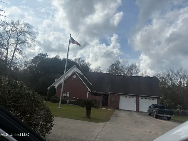 $825,000 | 7201 Bentwood Drive, Moss Point, MS 39562