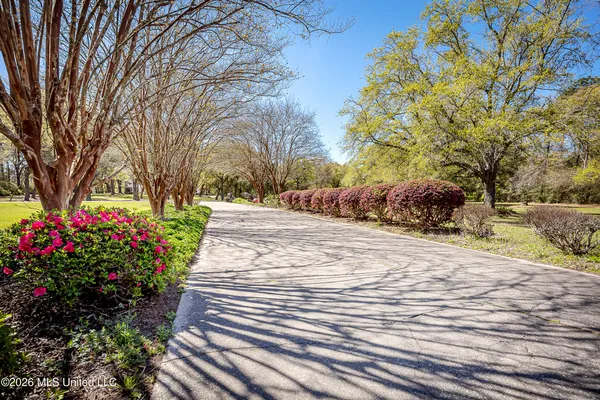 $699,000 | 7201 Bentwood Drive, Moss Point, MS 39562