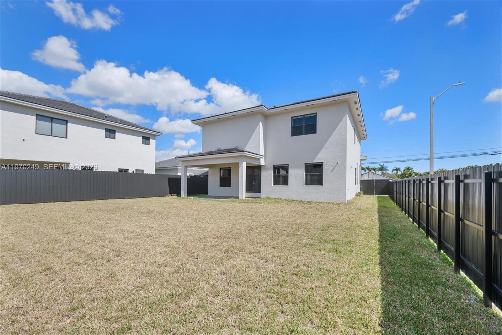 1380 Southwest 144th Avenue Miami, FL 33184 - Photo 36 of 41