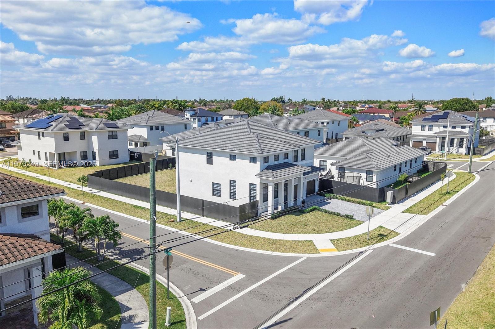 1380 Southwest 144th Avenue Miami, FL 33184 - Photo 37 of 41