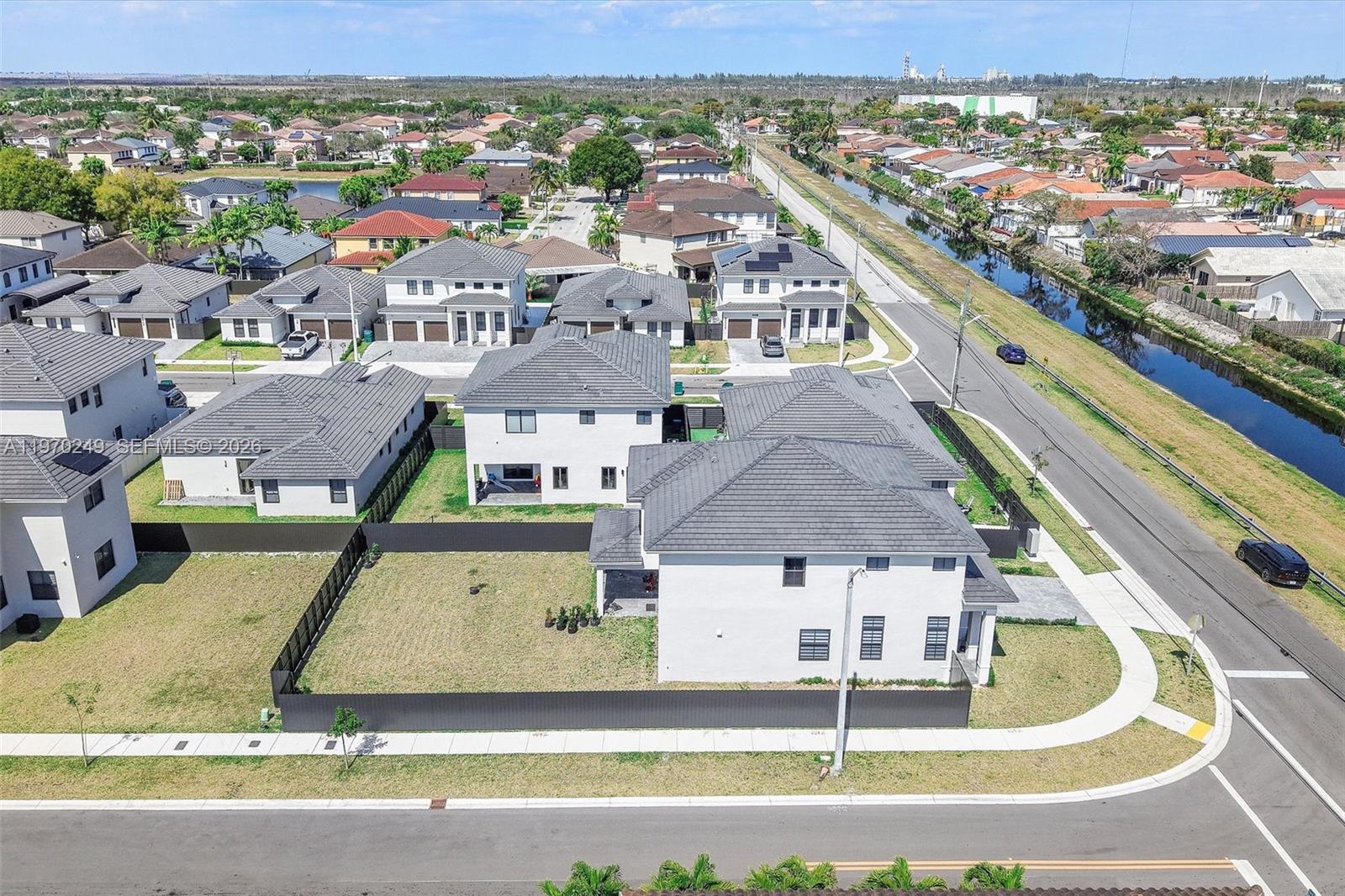 1380 Southwest 144th Avenue Miami, FL 33184 - Photo 39 of 41