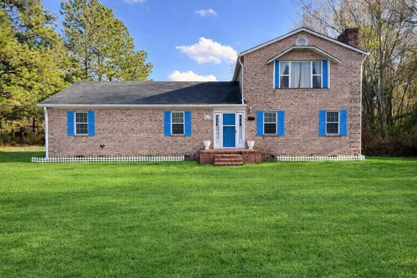 $284,900 | 1557 West Market St Extension, Cheraw, SC 29520