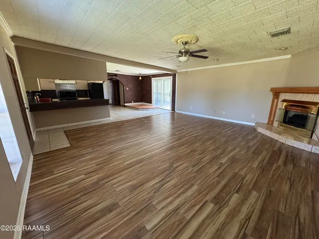 $1,100 | 432 St Clair Road, Breaux Bridge, LA 70517