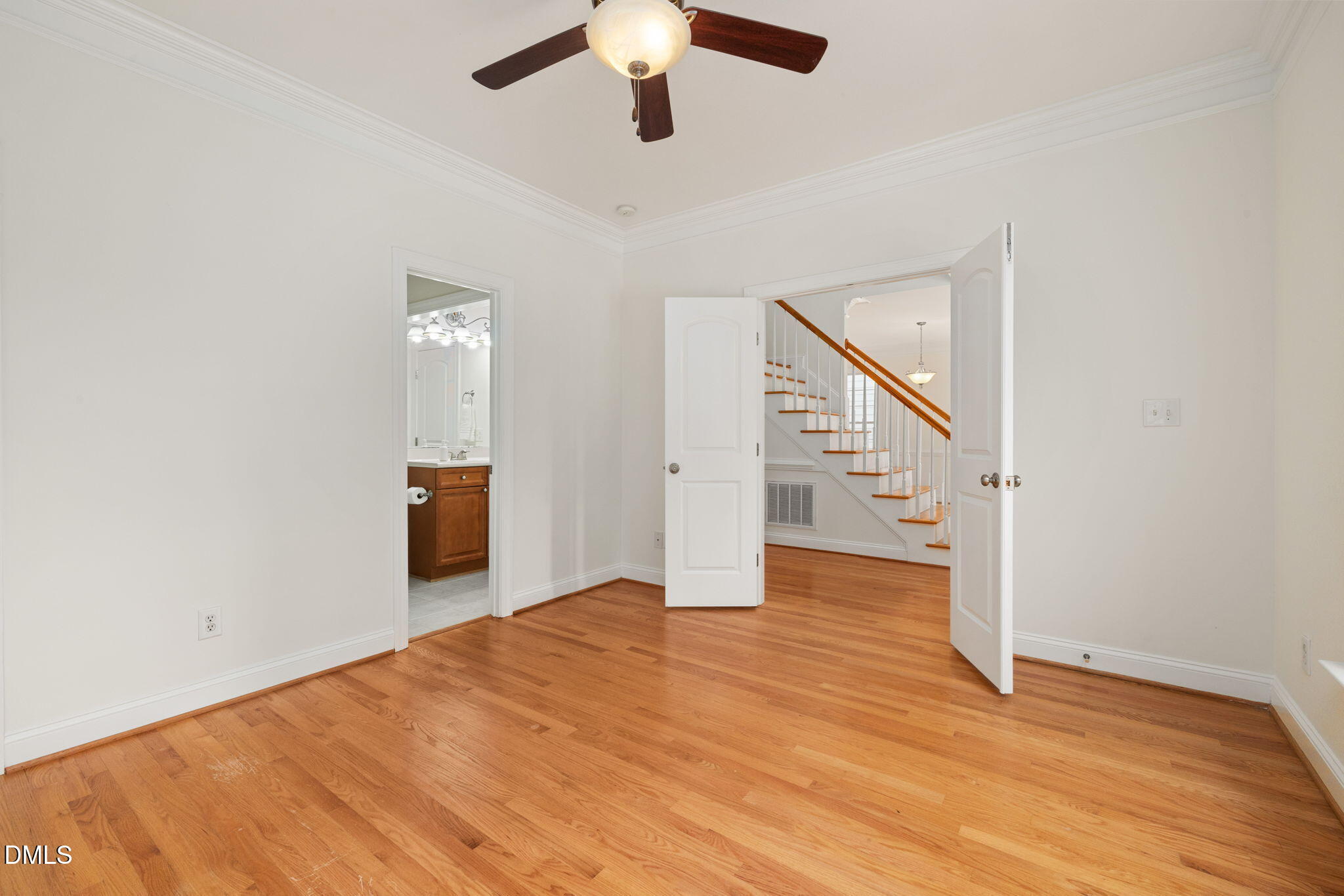 7219 Newport Avenue Raleigh, NC 27613 - Photo 13 of 54 15-web-or-mls-DX3A9481
