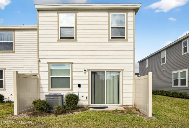 $250,000 | 9810 Fiddleback Lane, Jacksonville, FL 32222