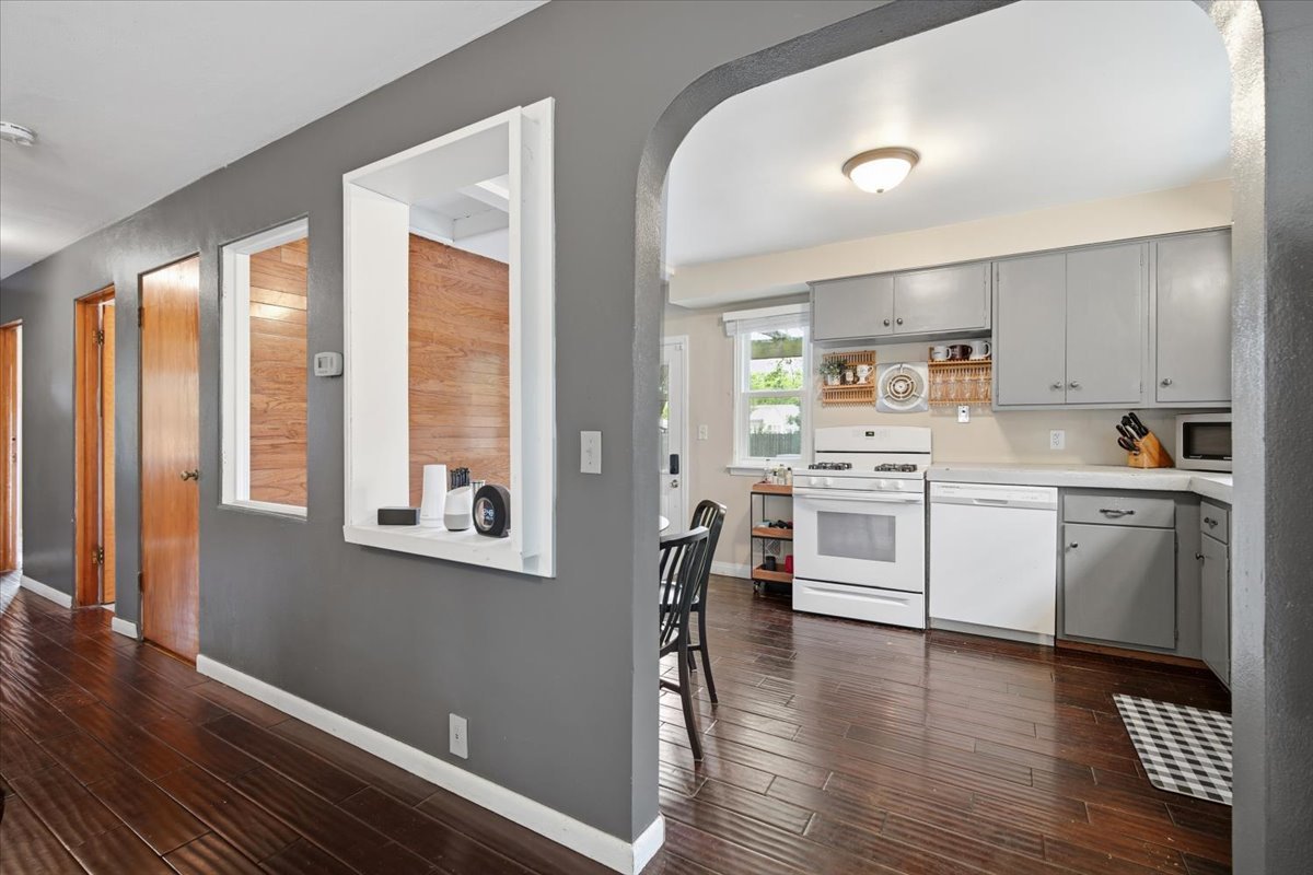 505 East Poplar Street Normal, IL 61761 - Photo 5 of 28
