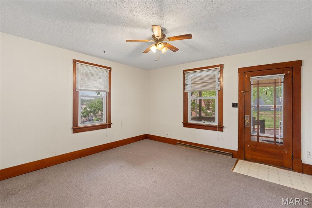 600 Locust Street Washington, MO 63090 - Photo 2 of 39