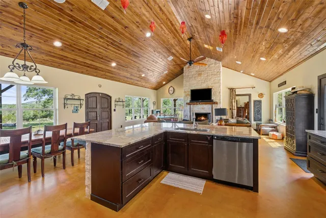 $1,835,000 | 11755 Rm 1323 St-johnson City Tx 78636, Johnson City, TX 78636