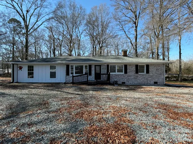 $2,350 | 2015 Overhill Drive, Monroe, NC 28110