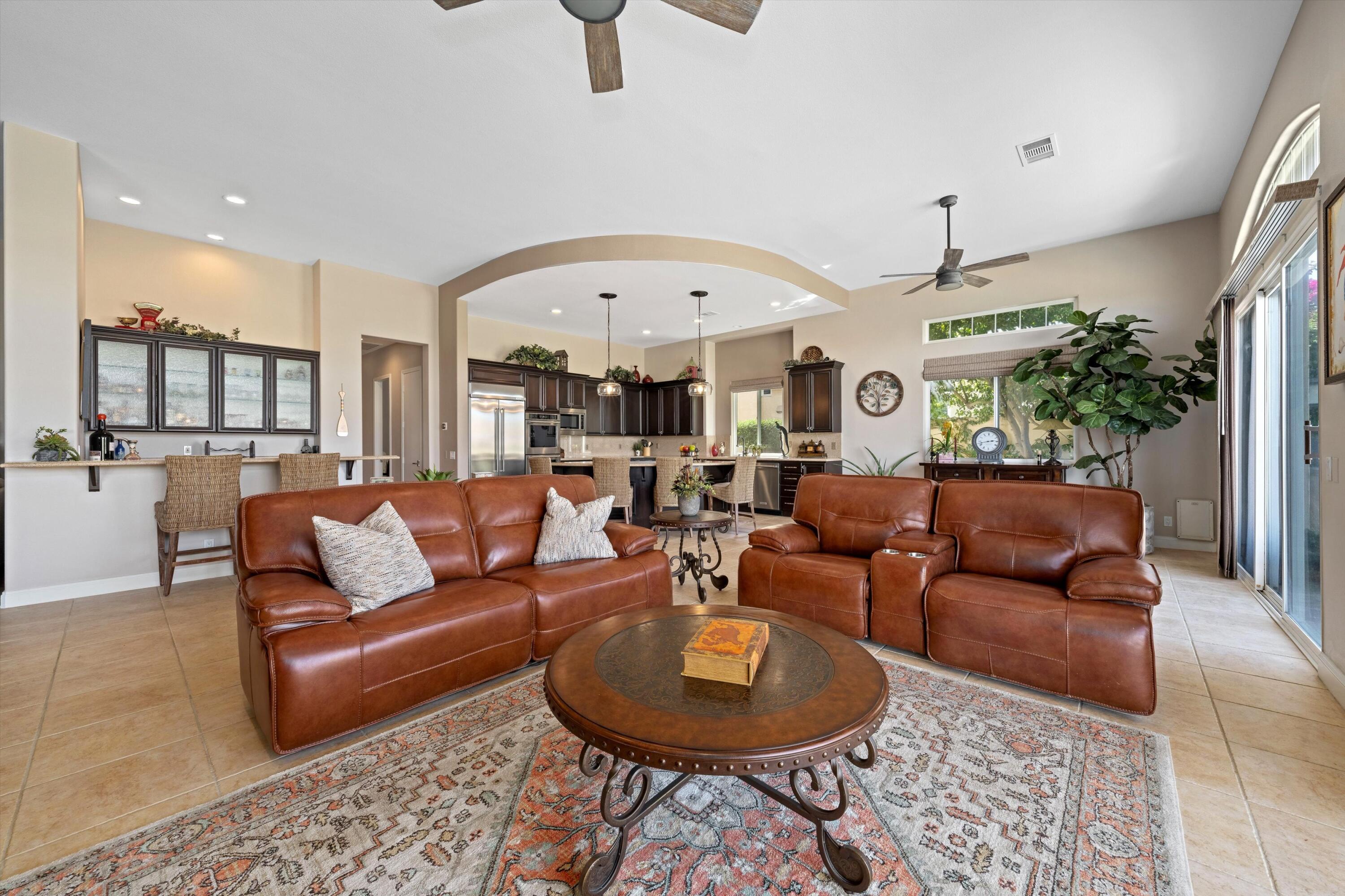 103 Vía Bella Rancho Mirage, CA 92270 - Photo 12 of 47 25-67079135