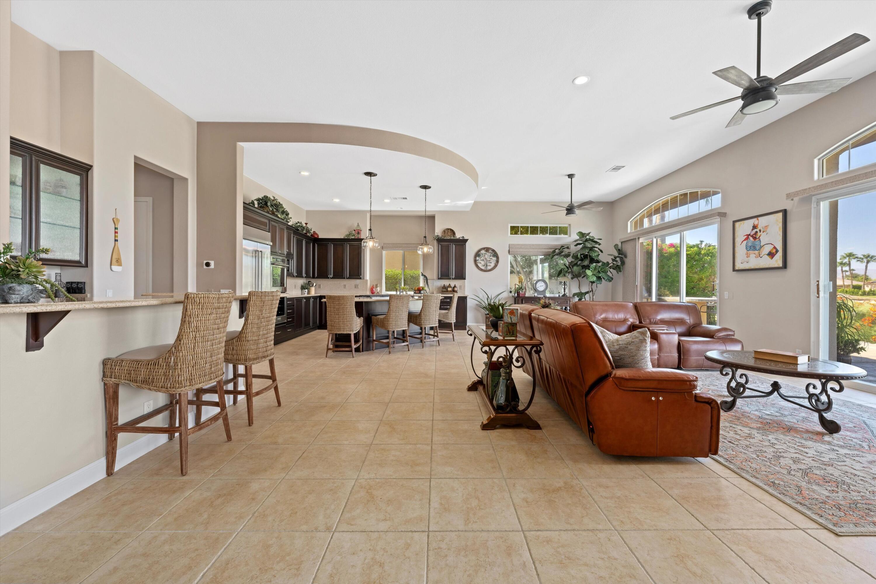 103 Vía Bella Rancho Mirage, CA 92270 - Photo 9 of 47 22-67079120