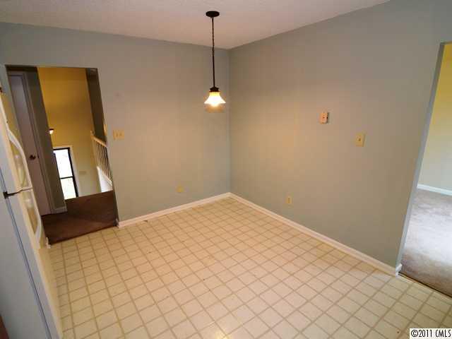 7517 Eastbourne Road Charlotte, NC 28227 - Photo 6 of 16