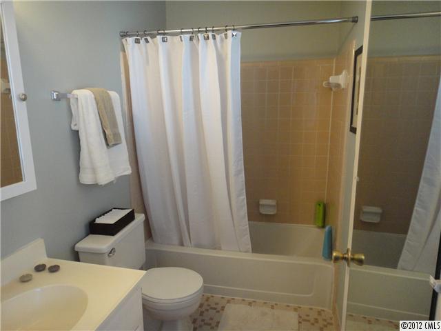 7517 Eastbourne Road Charlotte, NC 28227 - Photo 9 of 16