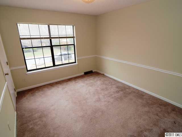 7517 Eastbourne Road Charlotte, NC 28227 - Photo 10 of 16