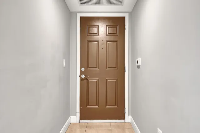 $415,000 | 610 Clematis Street, Unit 618, West Palm Beach, FL 33401