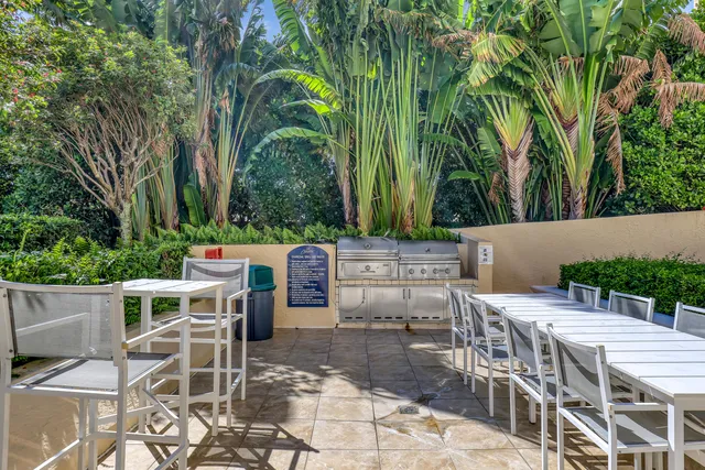 $415,000 | 610 Clematis Street, Unit 618, West Palm Beach, FL 33401